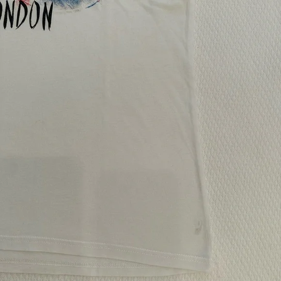 HARD ROCK Women's Sequin Guitar Flag Tee - Picture 8 of 8